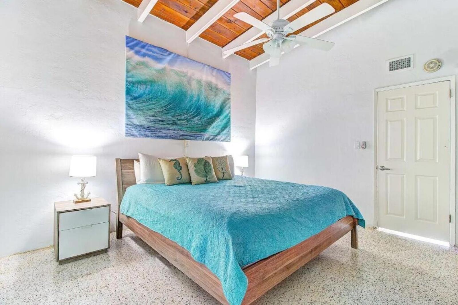 Beachfront Getaway In Siesta Key Exterior photo