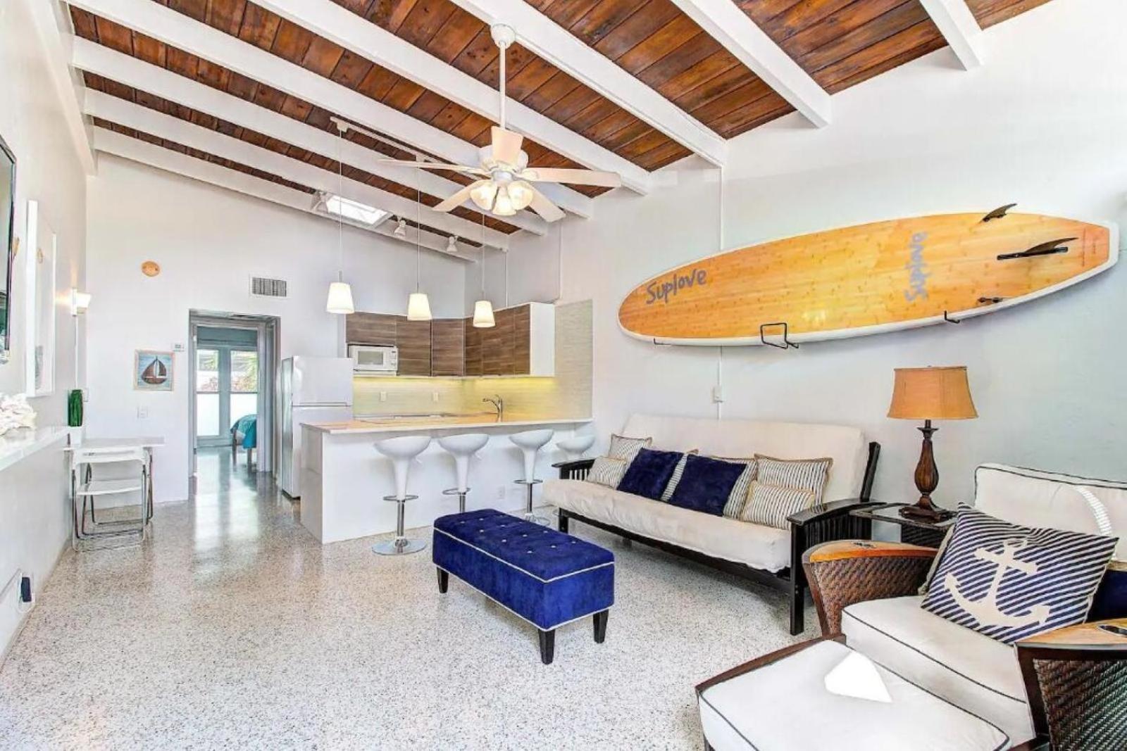 Beachfront Getaway In Siesta Key Exterior photo